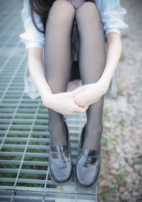 欧美白人rapper_国产剧全集在线观看