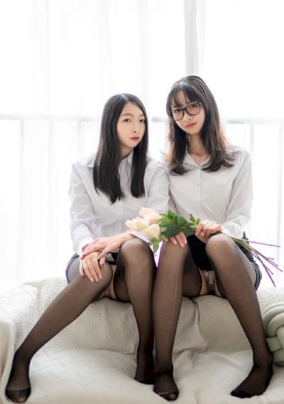 欧美微笑黑白图片头像_高清手机在线观看