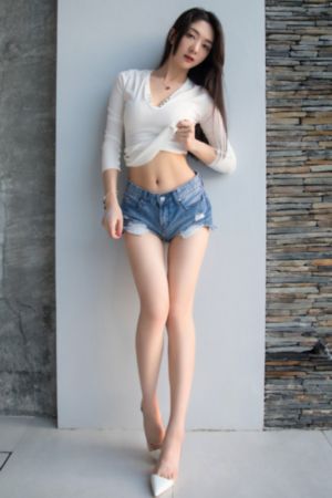 女同人妖a片免费看_4K日本电影免费