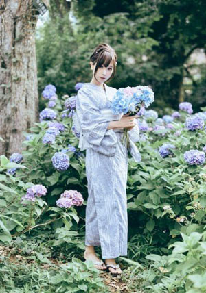 黑白图片欧美女士壁纸_BD韩语电视剧在线观看